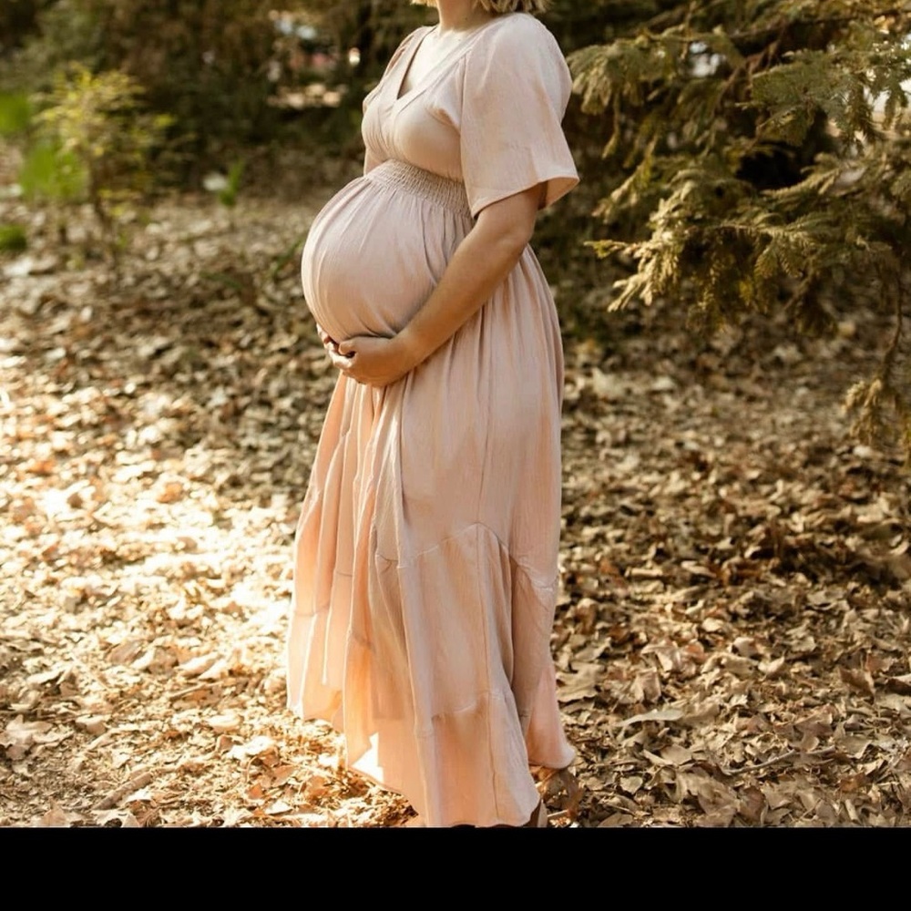 Elegant Maternity Maxi Dress in Light Pink